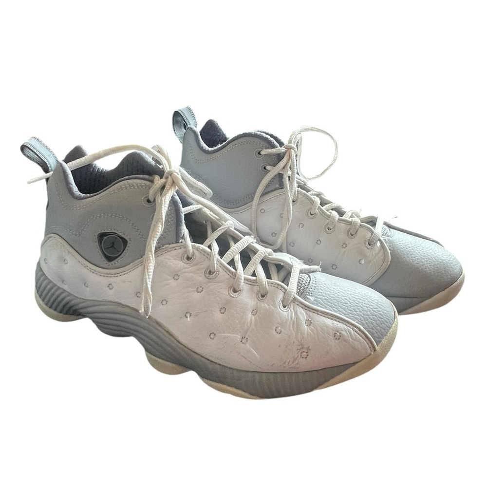 Jordan Men's Athletic Shoes White and Gray